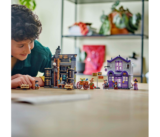 LEGO HARRY POTTER 76439 Sklepy Ollivandera i Madame Malkin - 1248465 - zdjęcie 6